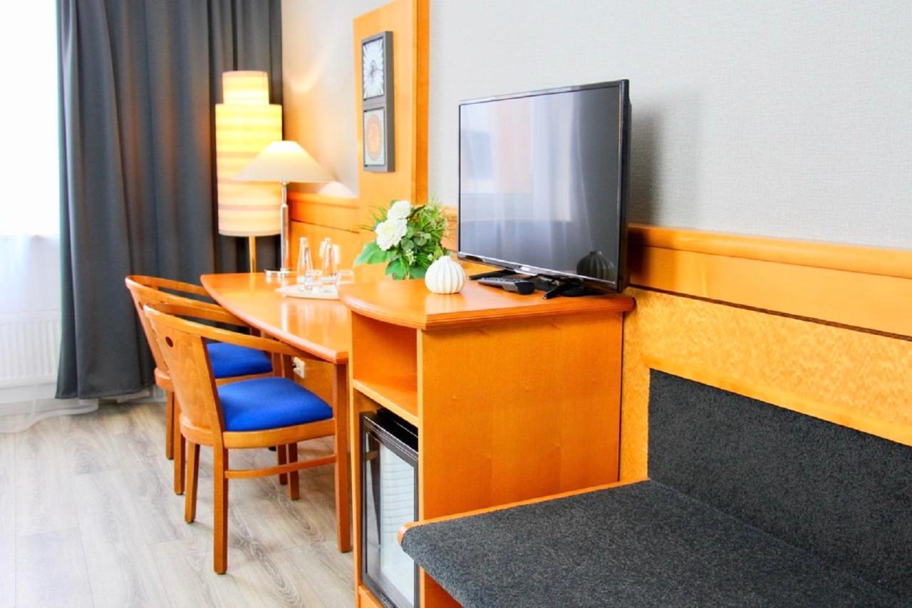 ולטן Parkhotel Viktoria מראה חיצוני תמונה