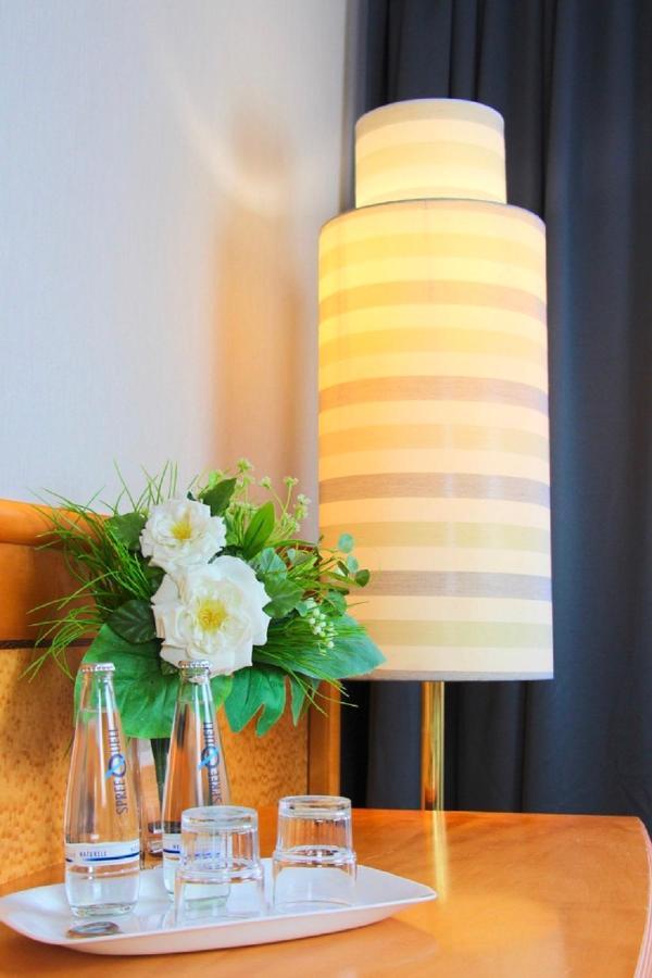 ולטן Parkhotel Viktoria מראה חיצוני תמונה