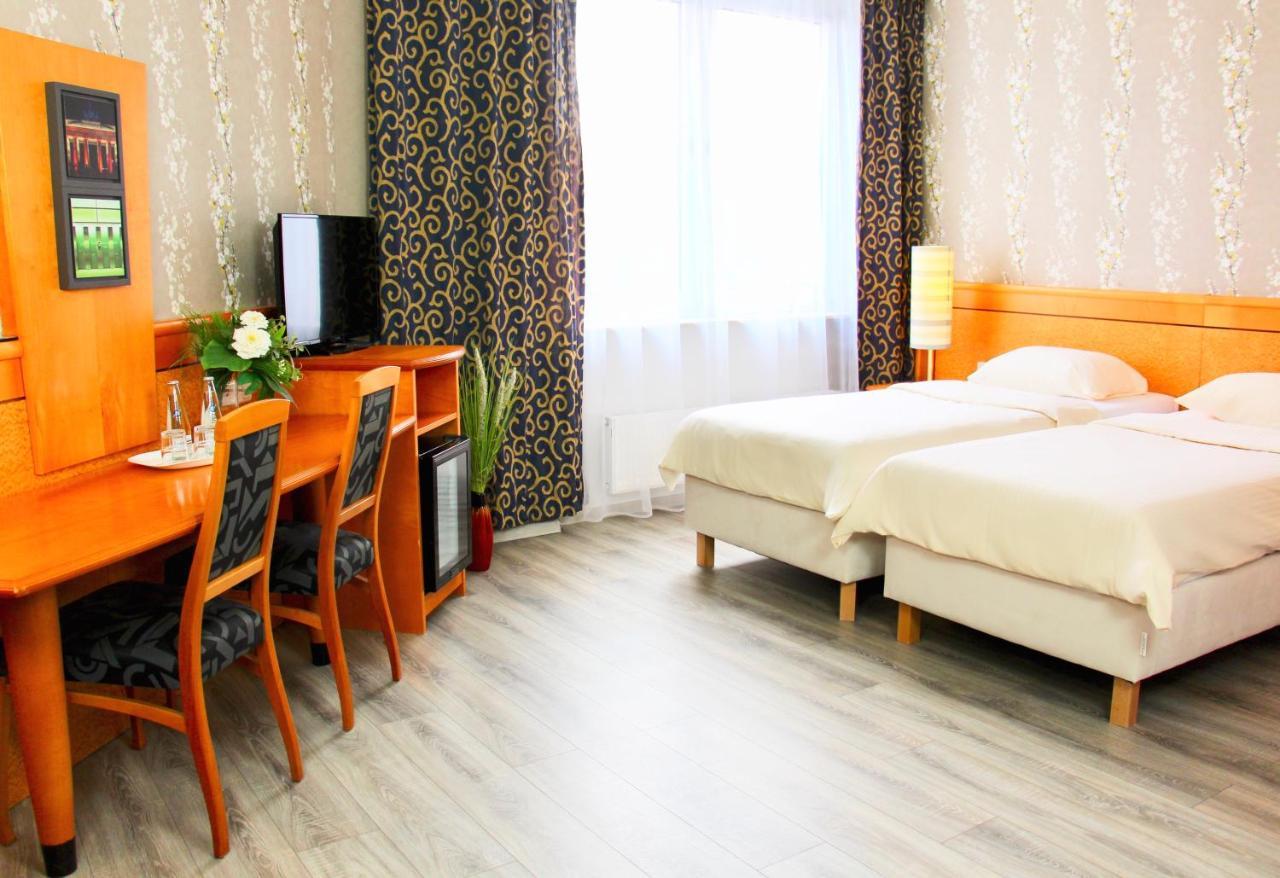 ולטן Parkhotel Viktoria מראה חיצוני תמונה